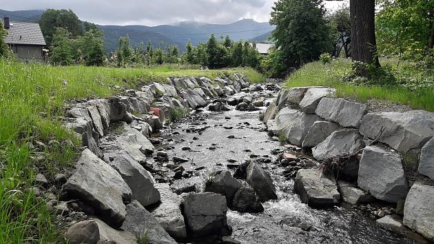 Revitalizace vodního toku Sibudov v Malenovicích.