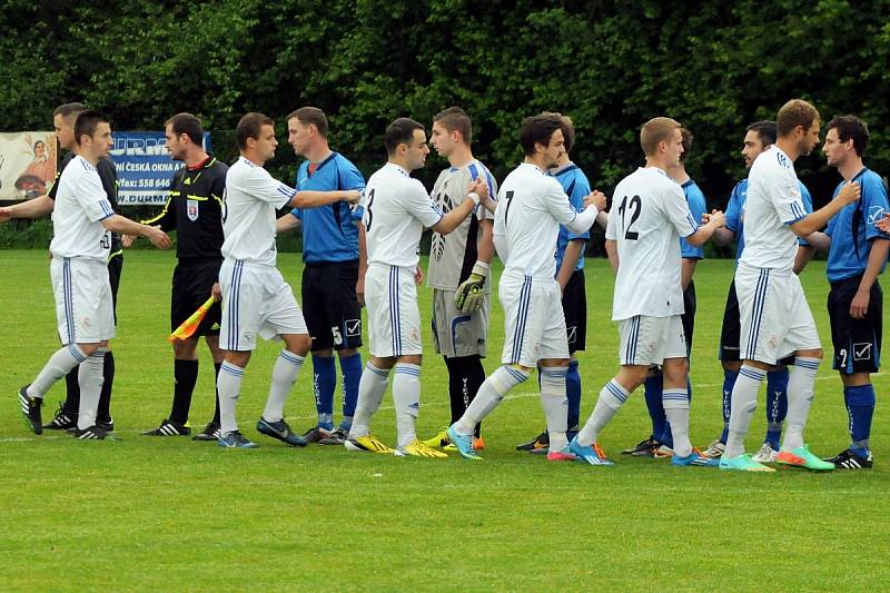 Lískovec si na domácím trávníku poradil díky dvěma gólům Mariána Kovaříka s Otrokovicemi 2:0.