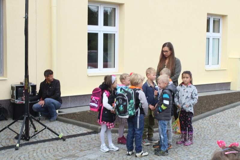 Ve Sviadnově přivítali nový školní rok stavebními novinkami.