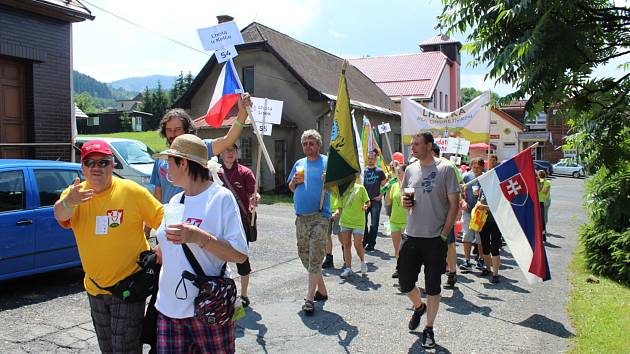 Sraz Lhot a Lehot z Česka a Slovenska ve Lhotce pod Ondřejníkem.