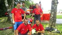 Sbor dobrovolných hasičů Horní Domaslavice slavil v sobotu odpoledne 90 let existence. Diváky bavila i okrsková soutěž v požárním útoku.