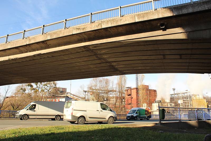 Nadjezd v Závodní ulici v centru Třince čeká půlroční rekonstrukce, 23. listopadu 2021, Třinec