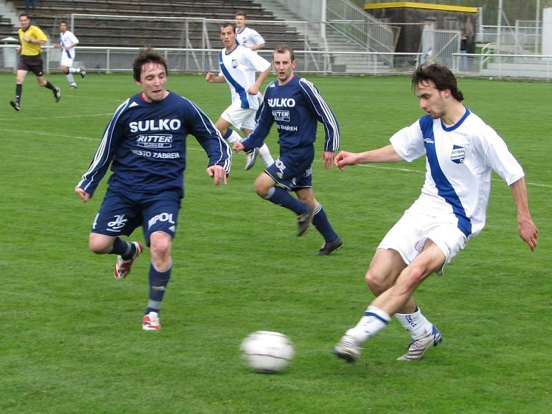 MSFL pokračovala o tomto víkendu i na Stovkách. Frýdek-Místek – Zábřeh 0:1.