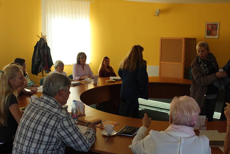 Volby ve Sviadnově.