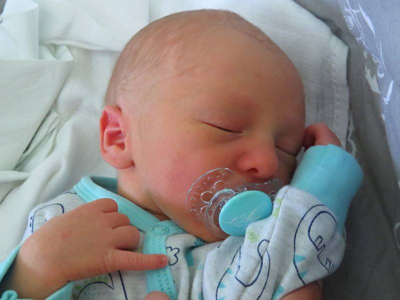 Dominik Staník, Frýdek-Místek, nar. 2. 7., 47 cm, 2,82 kg.  Nemocnice ve Frýdku-Místku. 