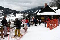 Dobrou zprávou pro lyžaře je, že by se po dvou letech mohl opět otevřít oblíbený areál Sviňorky v Morávce. 