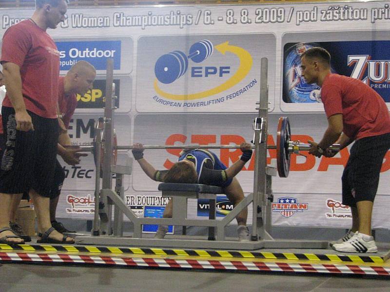 Mistrovství Evropy v bench pressu ve Frýdku-Místku.