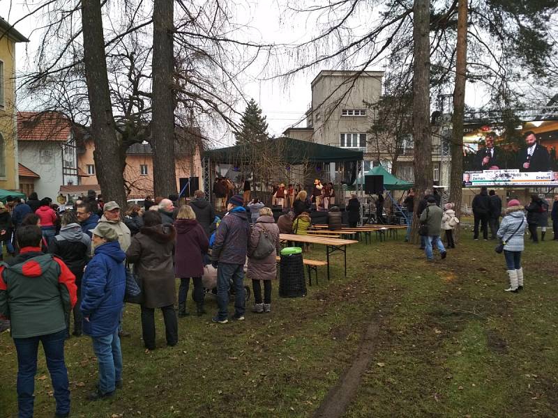 V Jablunkově budou moci lidé sledovat televizní volební vysílání na velkoplošné obrazovce v parku za místní radnicí.