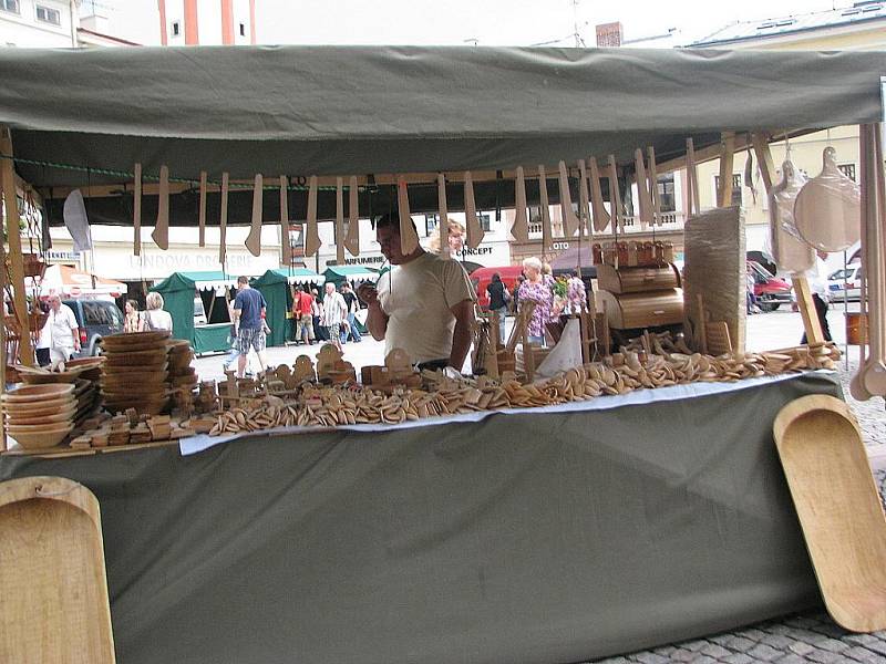 Ve Frýdku-Místku se ve čtvrtek 30. června uskutečnily první Beskydké farmářské trhy.