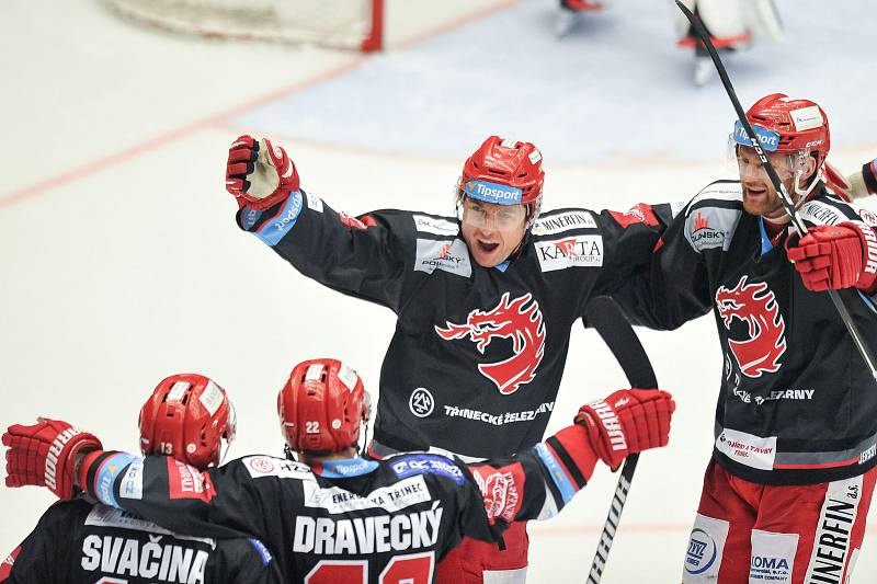 Čtvrtfinále play off hokejové extraligy - 2. zápas: HC Oceláři Třinec - HC Dynamo Pardubice.