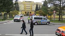 Anonymní oznámení bomby si vynutilo evakuaci pacientů třinecké nemocnice. 