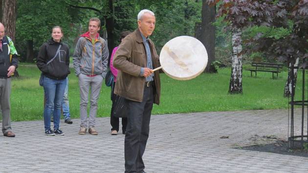 Podle Petra Litváka jsou bludiště místem pro osobní změnu a odpočinek. Nezanedbatelné jsou také desítky metrů, které člověk cestou do středu ujde. 