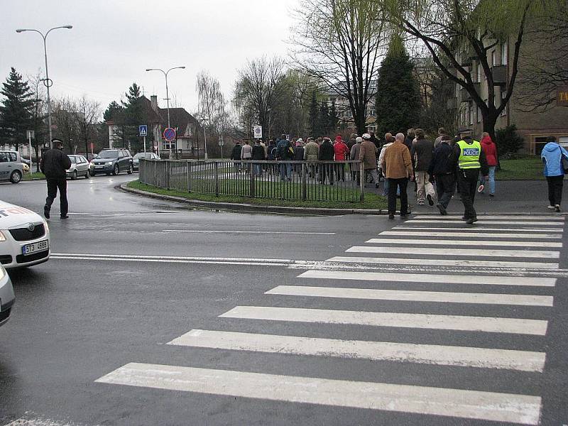 Velký pátek, který je v křesťanském kalendáři pátkem před Velikonocemi, jenž symbolizuje smrt Ježíše Krista na kříži, si věřící připomenuli i ve Frýdku-Místku.