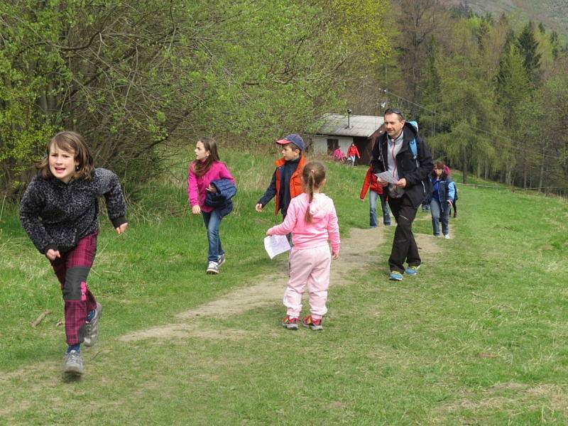 O sedmnáctý ročník akce s názvem Otvírání ondřejnických studánek, který se konal v sobotu 23. dubna ve Frýdlantu nad Ostravicí, byl opět velký zájem.