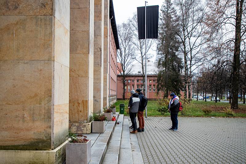 Pietní místo k uctění památky oběti násilného trestného činu, 2. prosince 2022, Frýdek-Místek.