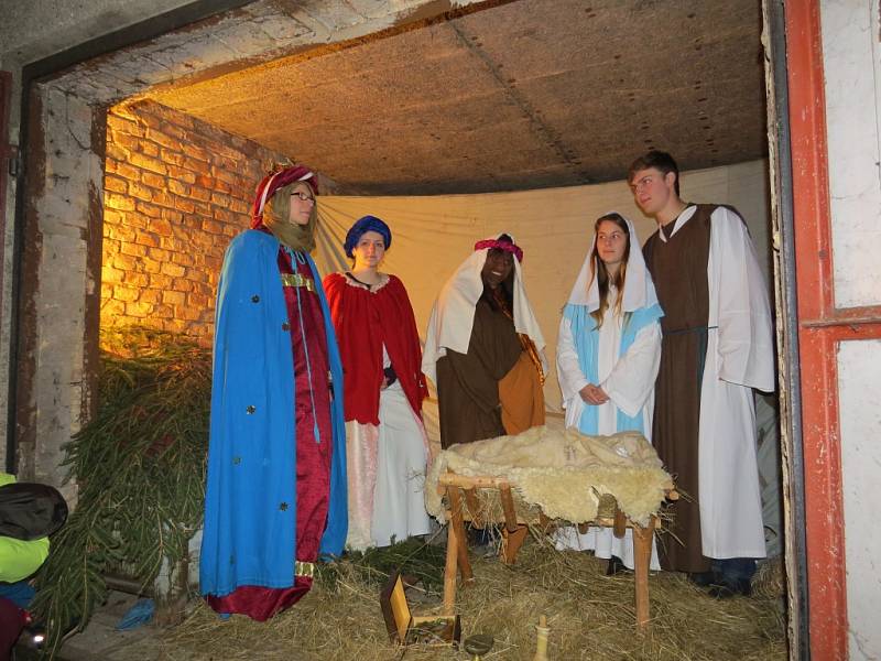V Dobré lidé viděli všechny důležité obrazy z biblického příběhu, který popisuje narození Ježíše Krista. 