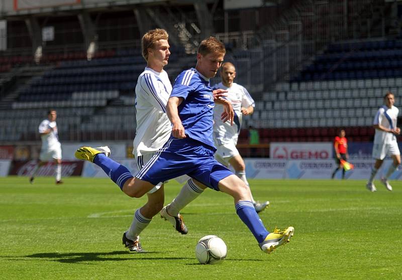 Fotbalisté Sigmy Olomouc B (v modrém) remizovali v MSFL s Frýdkem-Místkem 0:0.