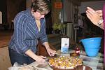 Dům PZKO v Mostech u Jablunkova hostil v sobotu Gorolský den s jídlem.