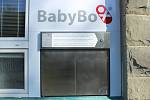 Po jedenácti letech byla ve frýdecko-místecké nemocnici provedena výměna babyboxu za novější typ.