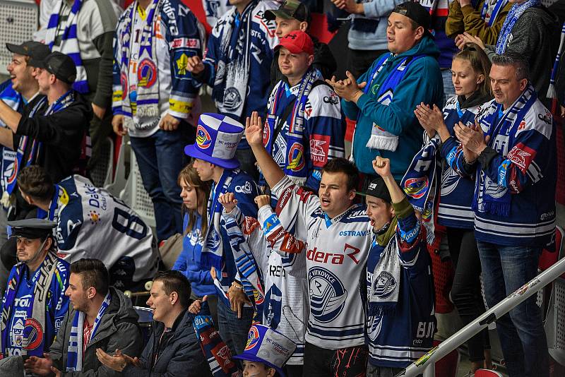 Utkání 23. kola hokejové extraligy: HC Oceláři Třinec - HC Vítkovice Ridera, 7. října 2021 v Třinci. Fanoušci.