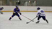 Turnaj v ledním hokeji Škoda Hockey Cup. Utkání Moravskoslezského kraje (bílé dresy) s Olomouckým krajem. 