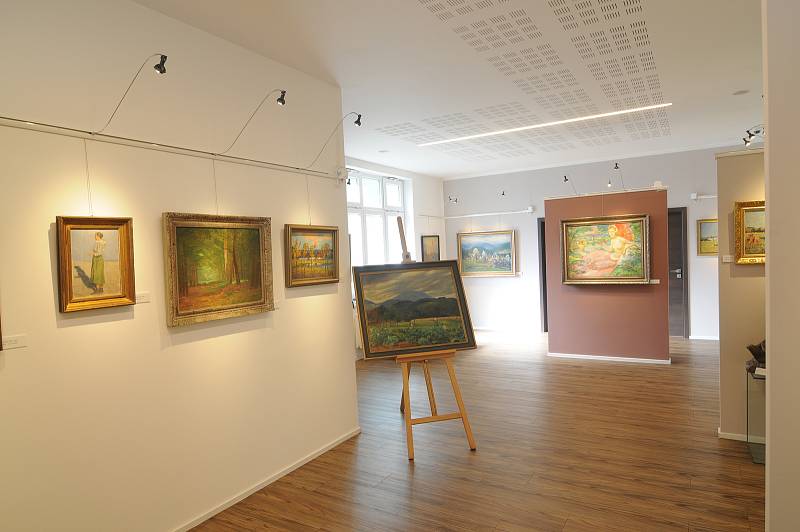 Galerie malířů Beskyd v Beskydském rehabilitačním centru v Čeladné.