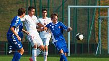 V souboji dvou reprezentačních výběrů fotbalistů do 18 let se nakonec z výhry nad Slovenskem radovali mladí Maďaři 1:0. 