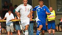 V souboji dvou reprezentačních výběrů fotbalistů do 18 let se nakonec z výhry nad Slovenskem radovali mladí Maďaři 1:0. 