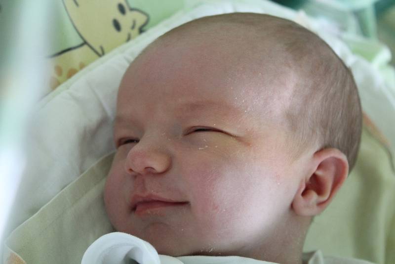 Bastien Gmuca, Baška, nar. 31.5., 54 cm, 4,7 kg,  Nemocnice ve Frýdku-Místku.