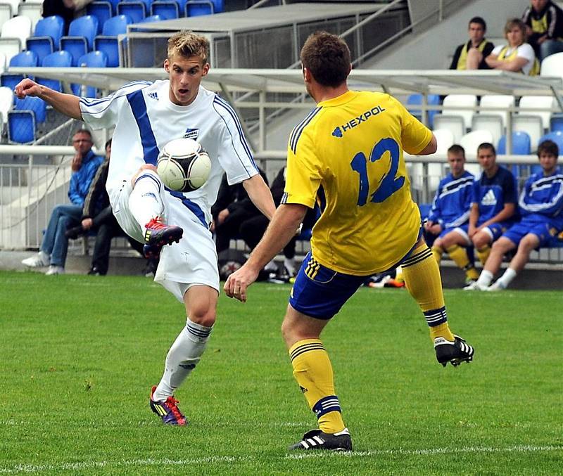 Třetiligoví fotbalisté Frýdku-Místku zdolali v domácím prostředí Uničov 2:0.