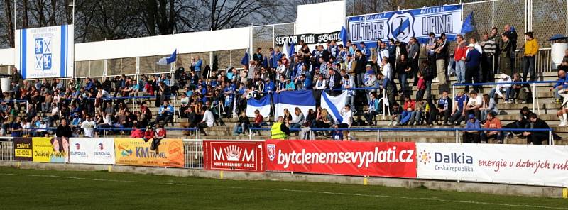 Fotbalisté Frýdku-Místku na domácím hřišti nestačili Žižkovu a podlehli mu 0:2. 