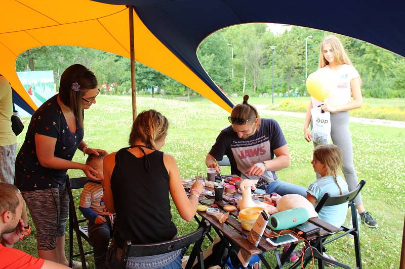 Park pod frýdeckým zámkem ožil v sobotu Létohrátkami.