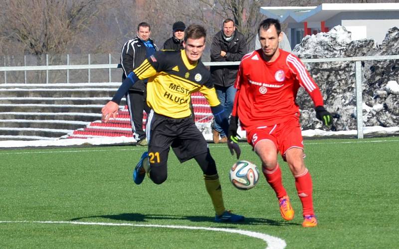 Druholigový Třinec v dalším přípravném utkání porazil třetiligový Hlučín 4:2. 