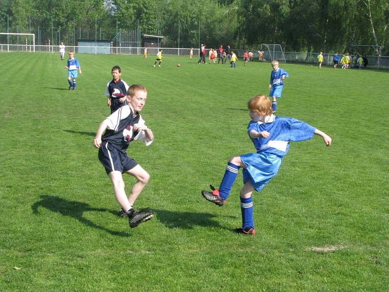 Okresní finále McDonald´s Cup 2008 druhých a třetích tříd se konalo ve středu 14. května ve frýdecko-místeckých Stovkách.