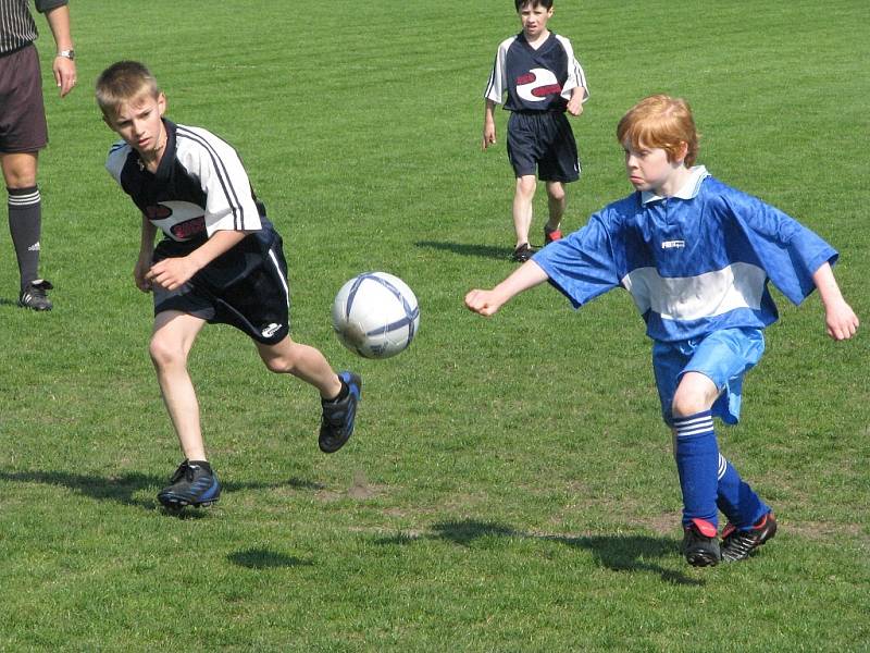 Okresní finále McDonald´s Cup 2008 druhých a třetích tříd se konalo ve středu 14. května ve frýdecko-místeckých Stovkách.