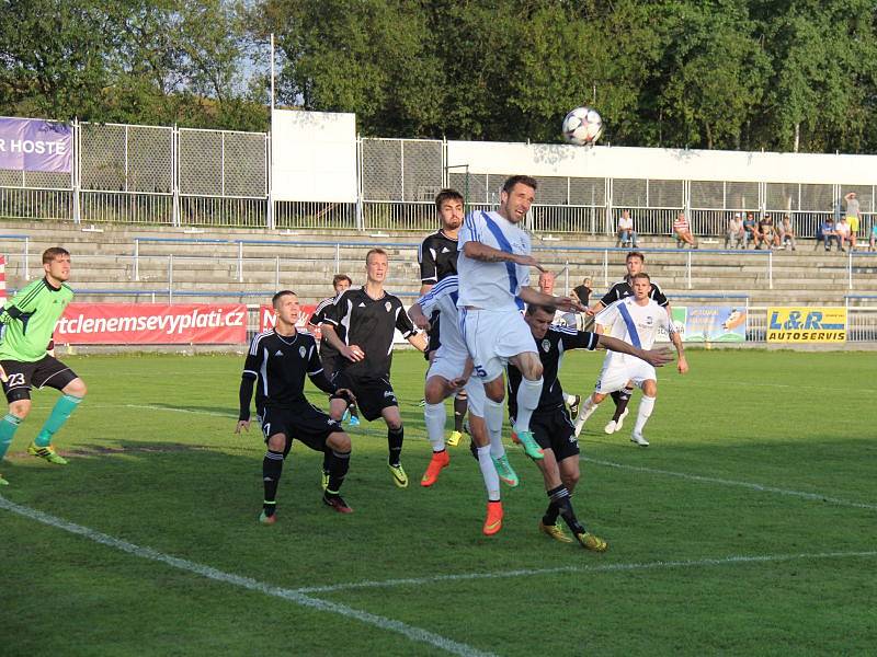 Fotbalisté Frýdku-Místku porazili na svém stadionu druholigového lídra ze Žižkova 1:0, když jedinou branku utkání vstřelil útočník Matúš.