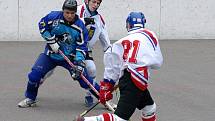 Hokejbalisté Sokola Poruba, třetí tým tabulky 1. Moravské národní hokejbalové ligy, nečekaně prohráli už v prvním kole play off, když nestačili na šestý Třinec.