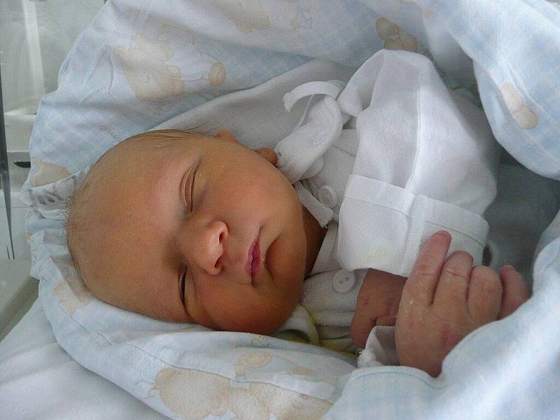 Daniel Karzel, Ropice, nar. 25. 7., 50 cm, 3,15 kg, Nemocnice Třinec. 