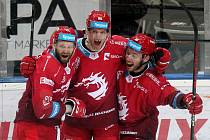 HC Sparta Praha - HC Oceláři Třinec (Extraliga - 5. čtvrtfinále play-off, 26. 3. 2023). Zleva Martin Růžička, Andrej Nestrašil a Marko Daňo.