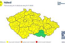 Hlavně řidiči by si měli dát pozor na úterní ranní náledí.