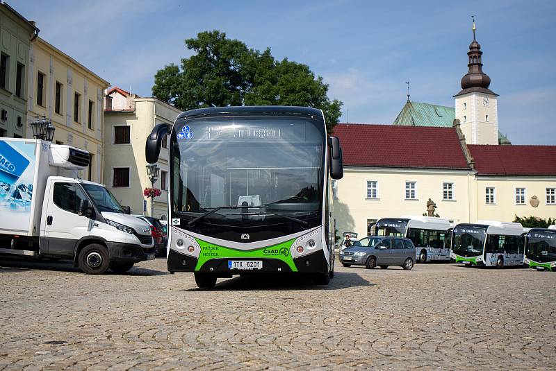 Představení nových nízkoemisních autobusů SOR NSG 12m s pohonem na CNG, 24. července 2020 ve Frýdku-Místku.