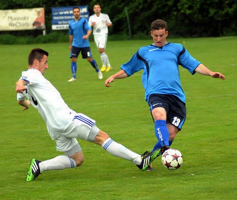 Lískovec si na domácím trávníku poradil díky dvěma gólům Mariána Kovaříka s Otrokovicemi 2:0.