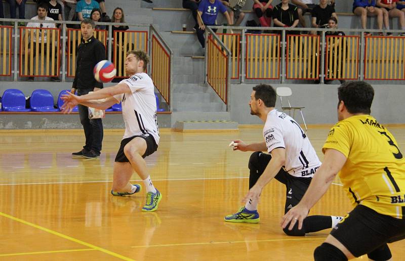 Barážová série mezi Black Volley Beskydy a Aerem Odolena Voda pokračuje v sobotu rozhodujícím zápasem na palubovce soupeře.