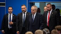 Prvňáky ZŠ Slezská v Třinci přivítal v novém školním roce 2019/2020 prezident ČR Miloš Zeman.