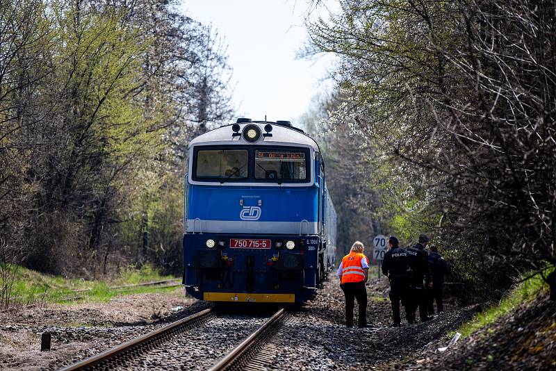 Nehoda vlaku na trati u ulice Míru, 21. dubna 2022 ve Frýdku-Místku.