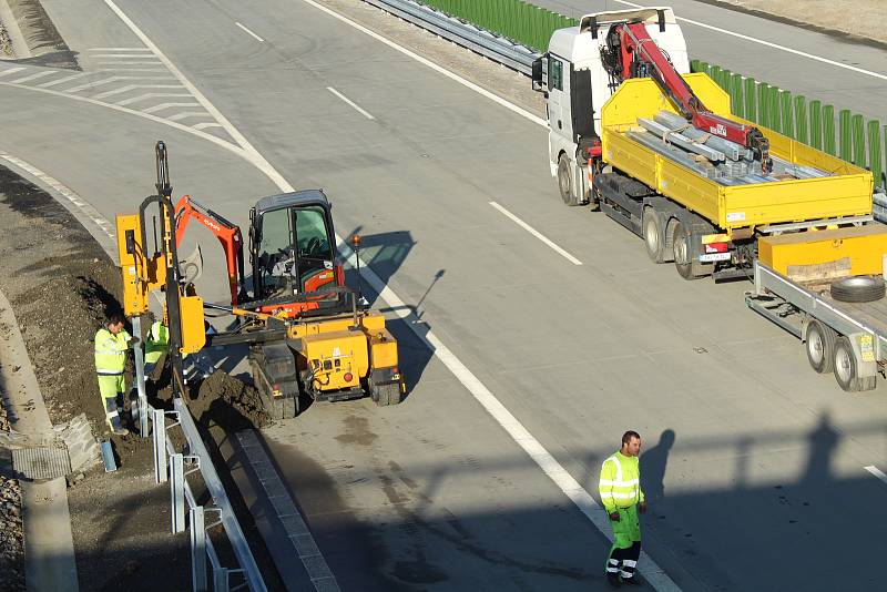 V Třinci byl slavnostně otevřen obchvat v úseku mezi Nebory a Bystřicí.