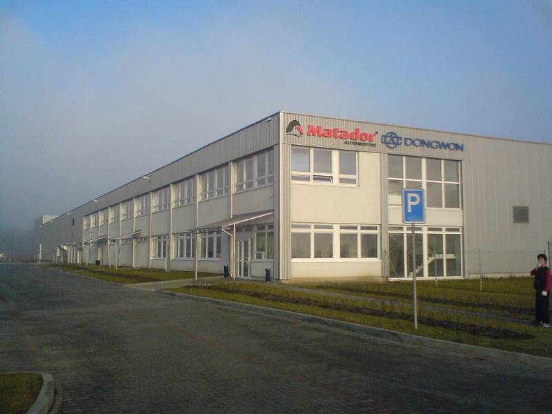 Společnost Matador-DongWon v minulých dnech dokončila stavbu své továrny v třinecké průmyslové zóně.