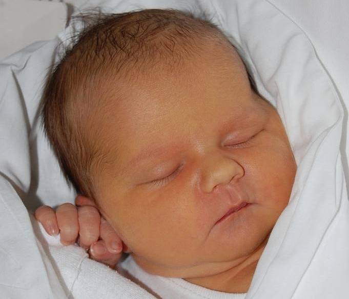 Eliška Teofilová, Mosty u Jablunkova, nar. 13.1., 51 cm, 3,45 kg, nemocnice Třinec.