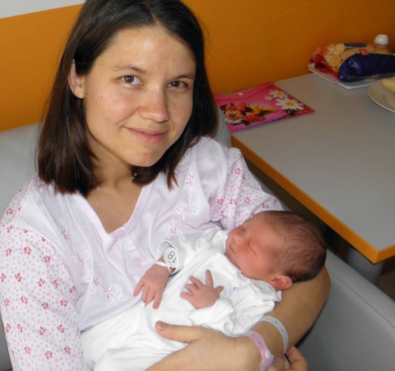 Adélka se narodila 9. listopadu mamince Adéle Zálešákové z Bohumína. Po narození miminko vážilo 3310 g a měřilo 50 cm.