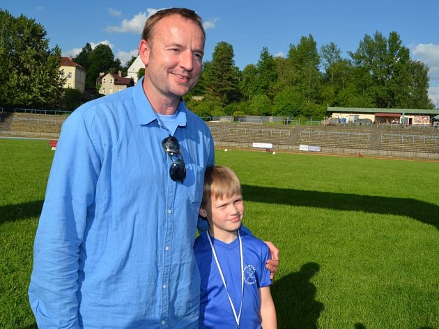 Na závodníky dohlížel ve Frýdku-Místku trojnásobný světový šampión v desetiboji Tomáš Dvořák.